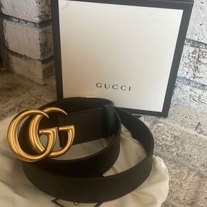 Black Classic Gucci Belt